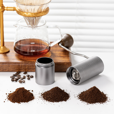Mini smerigliatrice manuale portatile per chicchi di caffè da campeggio, manico in legno ecologico