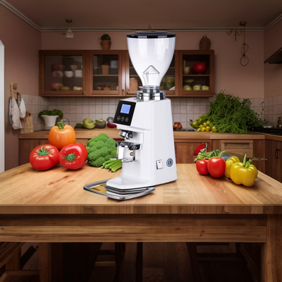 Macchina di macinatura di caffè efficiente 65*28*39cm Con velocità di macinatura da 10 a 15 kg/h