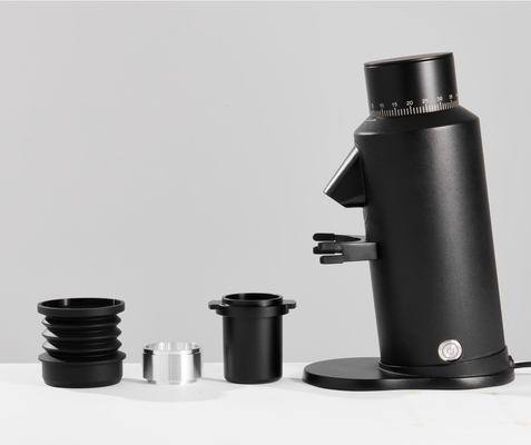 Macchine da caffè domestiche a tensione personalizzabile con lama di rivestimento in titano